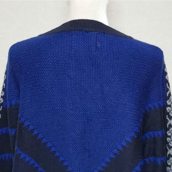 FANTASTIC Fawn Blue Black Bohemian Gray Fringe Aztec Print Wool Sweater Poncho - Picture 8 of 11
